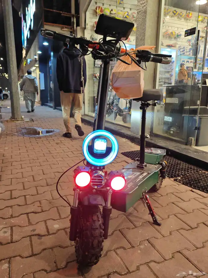 اسكوتر الوحش شبه جديد استخدام ساعتين فقط 9