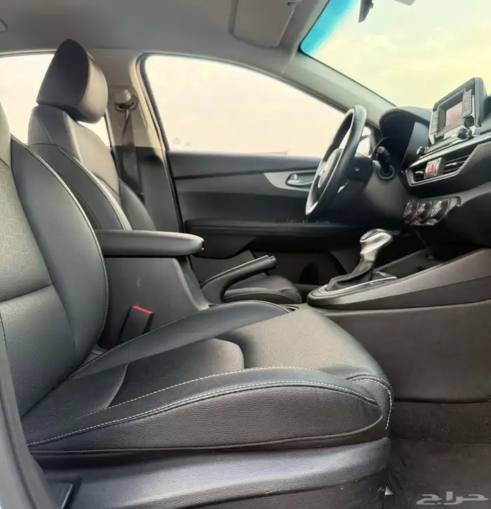 كيا K3 ( بنزين ) 2021 شبه جديدة للبيع 8