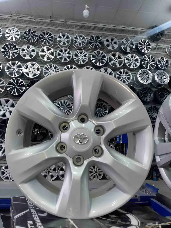 جنوط برادو 2017اصلي وكاله مقاس17 0