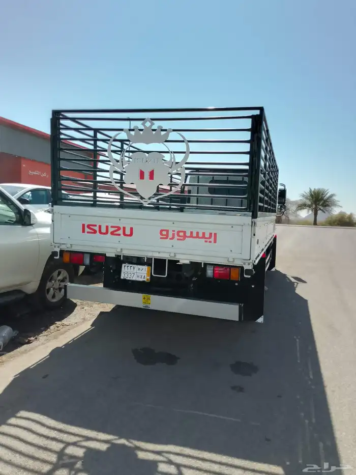 دينا ايسوزو للبيع 2025مكينه 5200 5متر تجميع اليابان 2