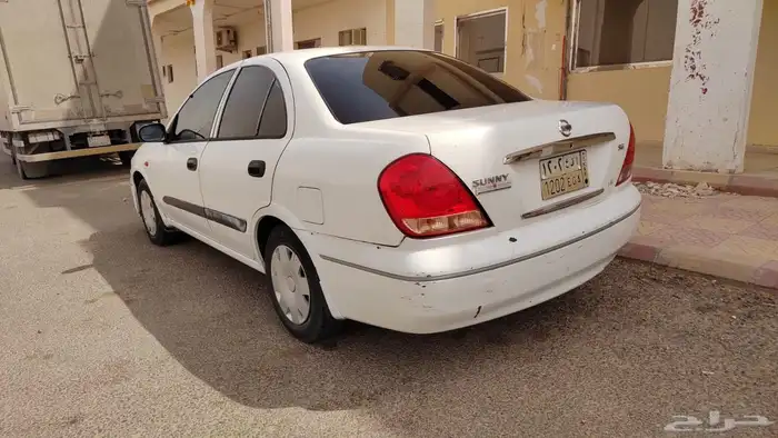 نيسان صني 2004 للبيع 4