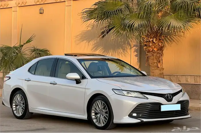 تويوتا. كامري 2022 4