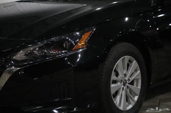 نيسان التيما استاندر اسود 2025 شبه الجديد 3