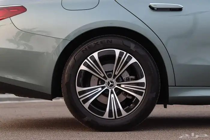 مرسيدس E200 شبه زيرو 12