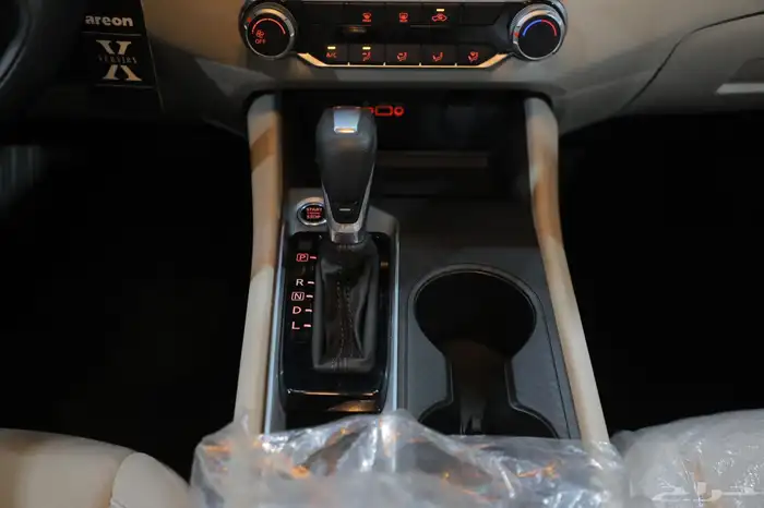 نيسان التيما استاندر اسود 2025 شبه الجديد 10