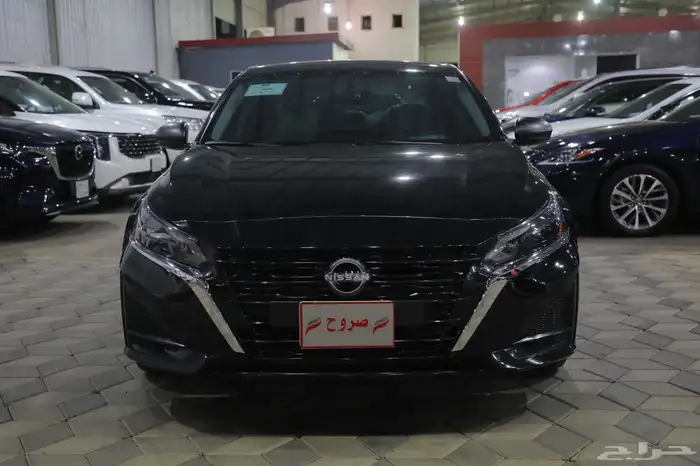 نيسان التيما استاندر اسود 2025 شبه الجديد 1