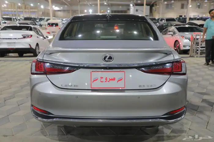 لكزس ES250 فل كامل BD2023 شبه جديد 8