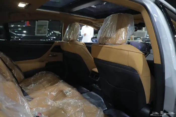 لكزس ES350 DD سعودي عبد اللطيف جميل 2025 شبه الجديد 10