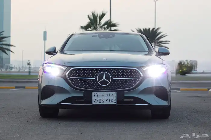 مرسيدس E200 شبه زيرو 13