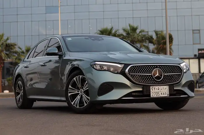 مرسيدس E200 شبه زيرو 3