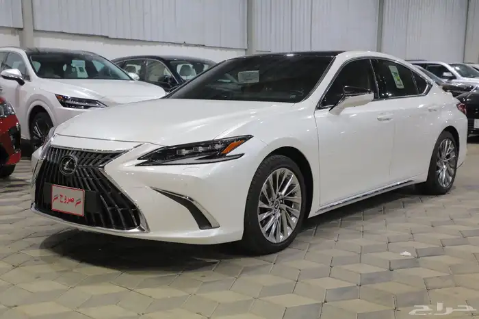 لكزس ES350 DD سعودي عبد اللطيف جميل 2025 شبه الجديد 3