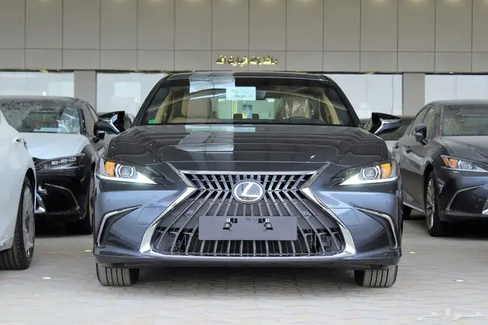 لكزس - ES250 AA-خليجي-2025-جناح-تشغيل عن بعد-ازياق جانبيه 6