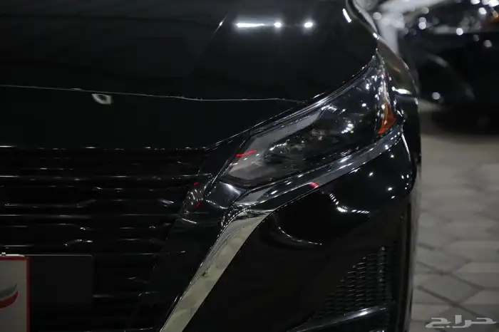 نيسان التيما استاندر اسود 2025 شبه الجديد 4