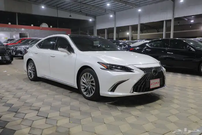 لكزس ES350 DD سعودي عبد اللطيف جميل 2025 شبه الجديد 0