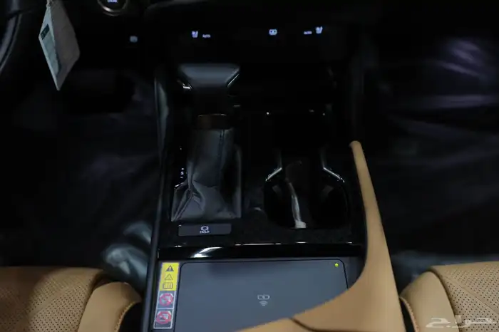 لكزس ES350 DD سعودي عبد اللطيف جميل 2025 شبه الجديد 15