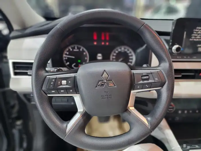 ميتسوبيشي اوتلاندر. متوفر جميع الفئات. 2025.متاح كاش وتقسيط 1