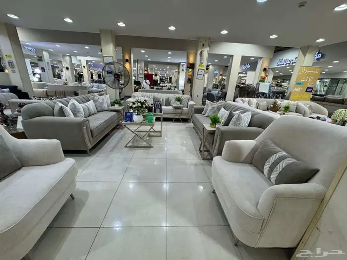 نقل عفش بالرياض وجده وجميع أنحاء المملكة 1