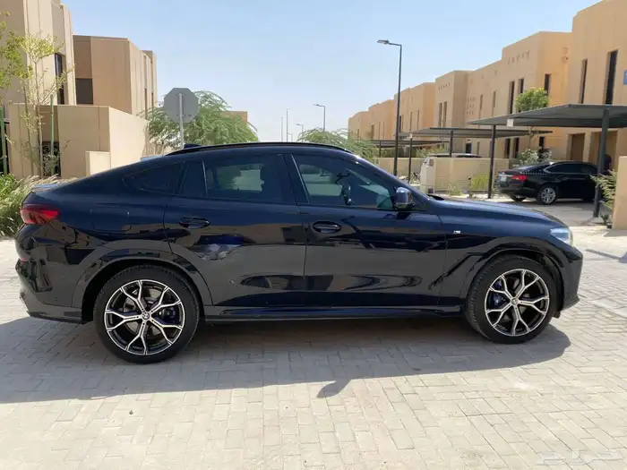 بي إم دبليو 6 BMW X6 2022 M KIT وكالة نظيف 1