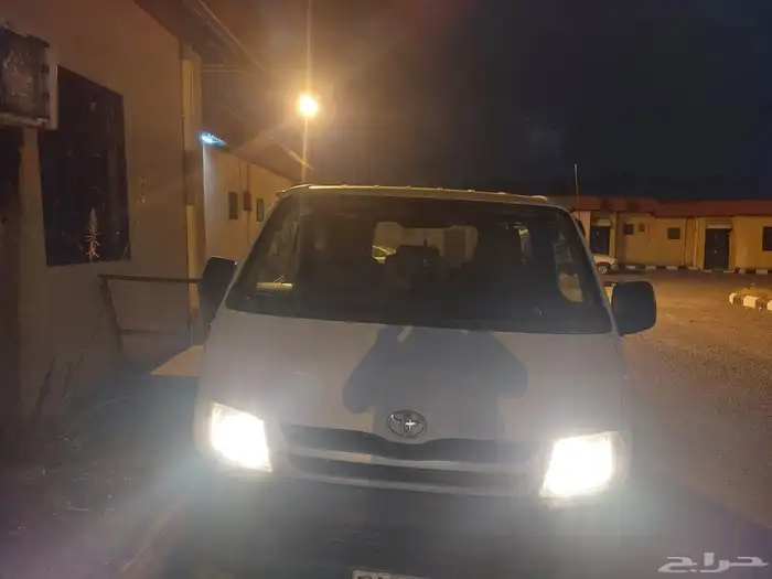 باص تويوتا هايس 4