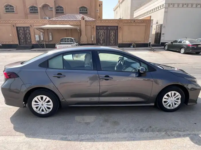 للبيع كورولا 2020 1