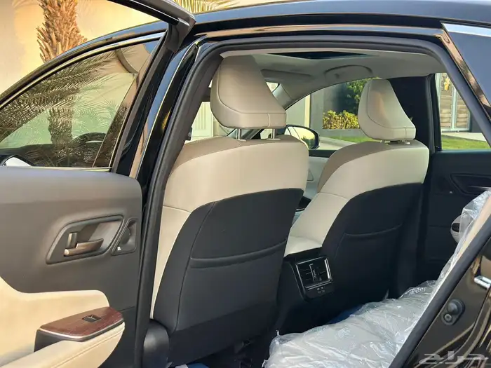 تويوتا كراون بريميوم 2025 شبه جديدة 15