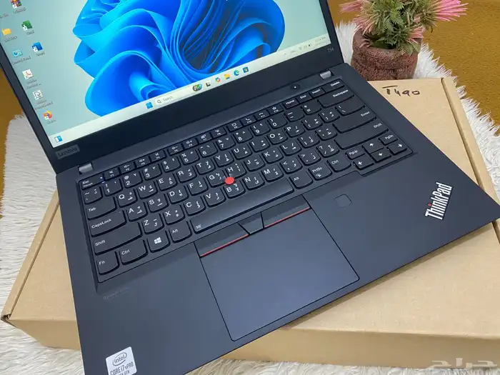 لابتوب لينوفو Thinkpad T14 شاشه لمس كور i7 شبه الجديد 19