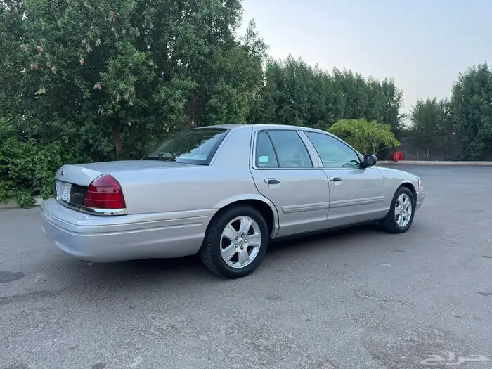 فورد كراون فكتوريا 2012 سعودي وكاله شرط 9