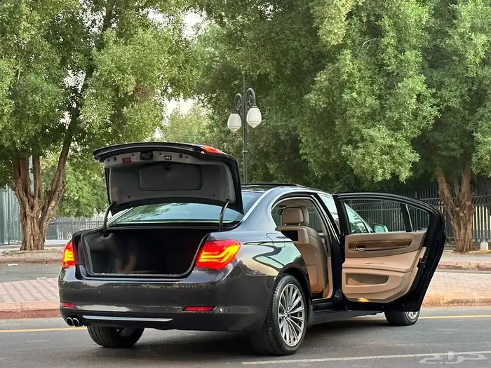 بي ام دبليوiL730 40