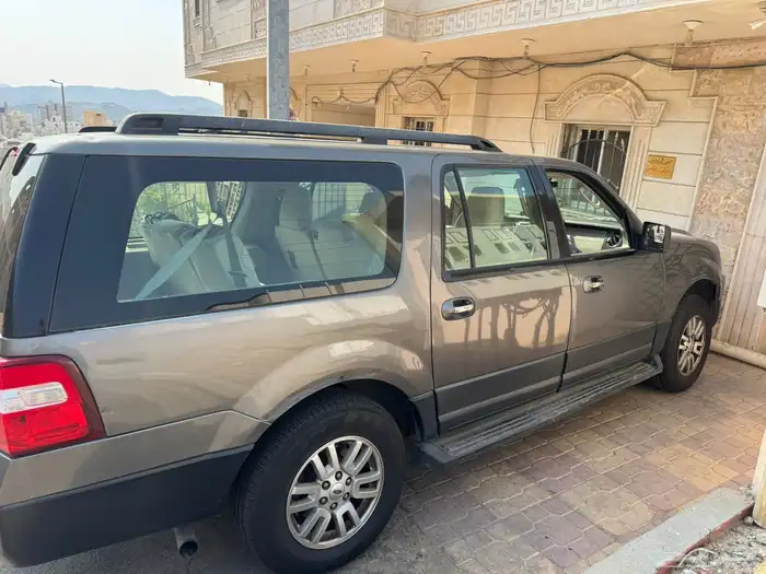 فورد اكسبديشن شاص طويل 2013 1