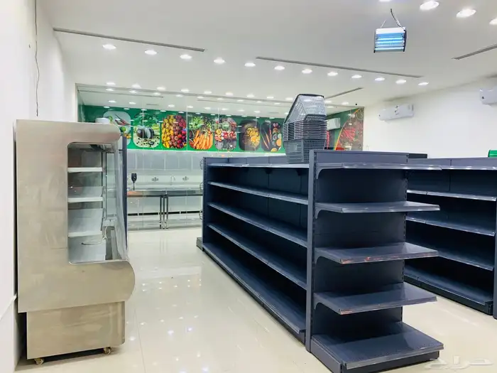 رفوف مستعملة نظيفة جدا  للبيع 1