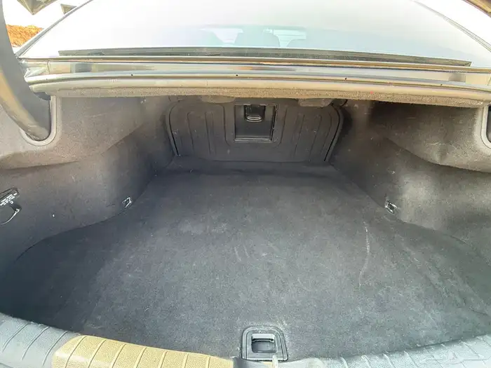 هيونداي ازيرا لون اسود داخلي أسوده ممشى قليل محركات بلد 41