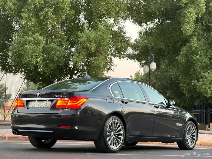 بي ام دبليوiL730 36