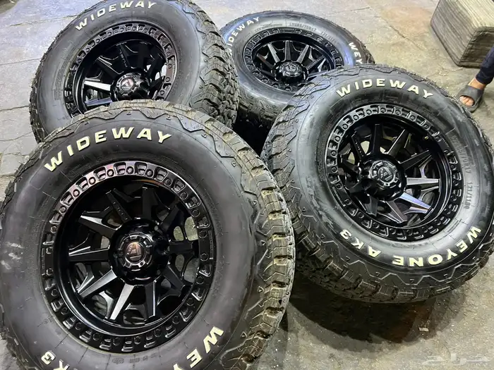 جنوط فيول 6 مسمار مع كفرات ودواي نص حجري مقاس 285 70 17  25 10