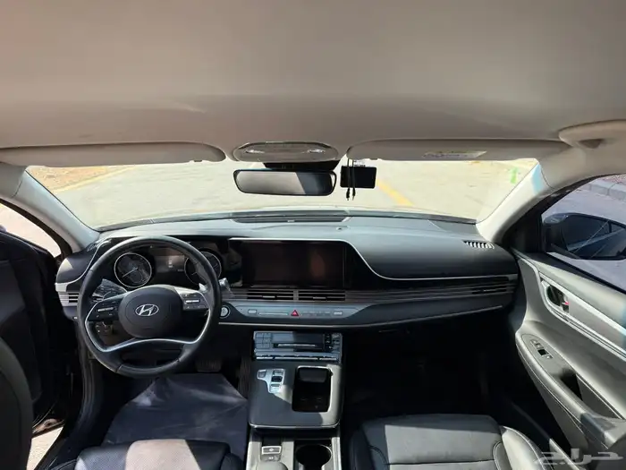 هيونداي ازيرا لون اسود داخلي أسوده ممشى قليل محركات بلد 22