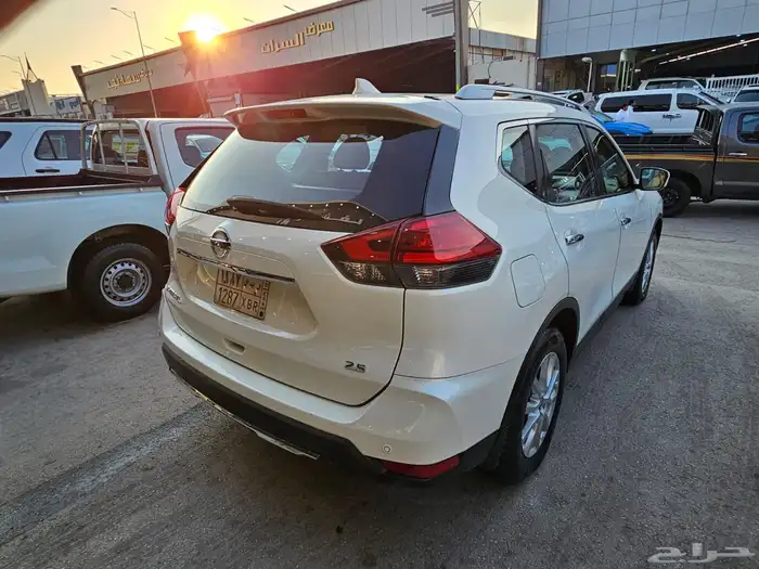 نيسان اكس تريل 2022 4