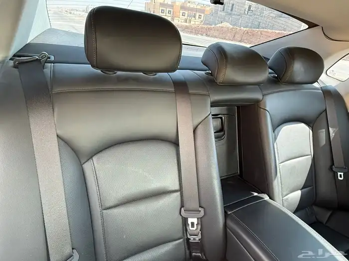 هيونداي ازيرا لون اسود داخلي أسوده ممشى قليل محركات بلد 29