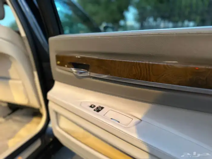 بي ام دبليوiL730 35