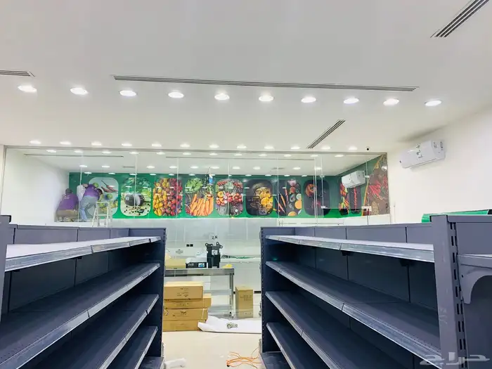 رفوف مستعملة نظيفة جدا  للبيع 2