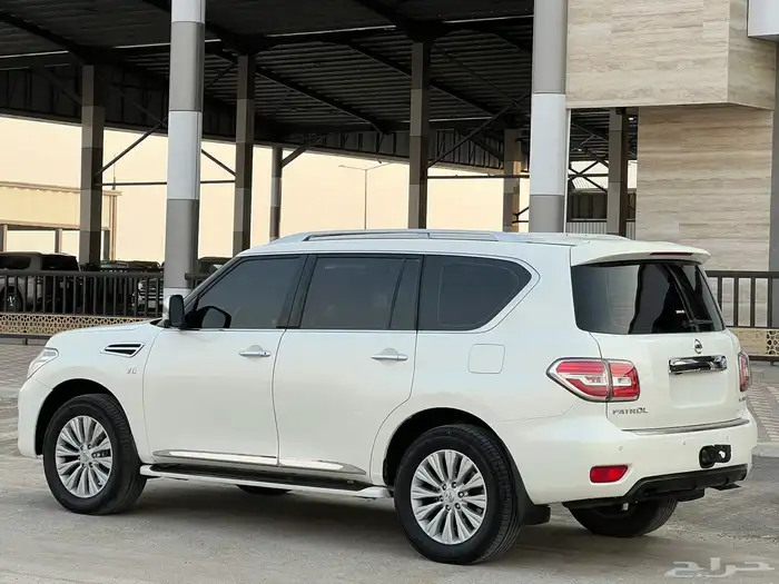 نيسان - باترول - 2014 - سعودي - بلاتينيوم 10