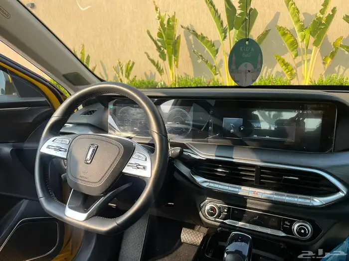 فاو T77 Wagon 2020 أصفر   نظيف ممشى 157 ألف 1