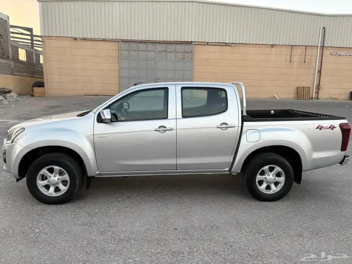 ايسوزو ديماكس دبل 2018 عداد 110 الف - نظيف جدا 2