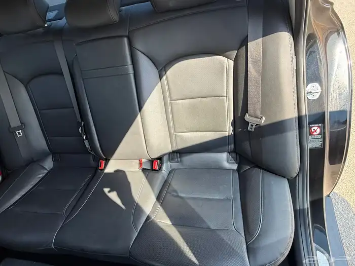 هيونداي ازيرا لون اسود داخلي أسوده ممشى قليل محركات بلد 27