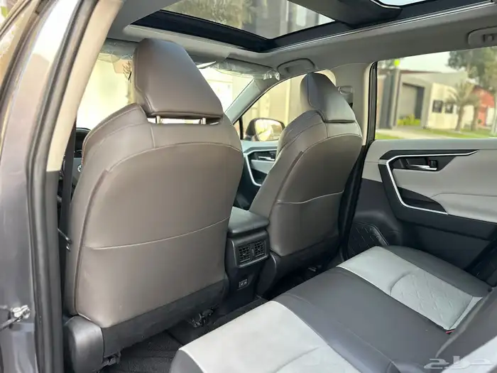 تويوتا راف فور ادفنشر 2024 شبه جديد بنزين 16