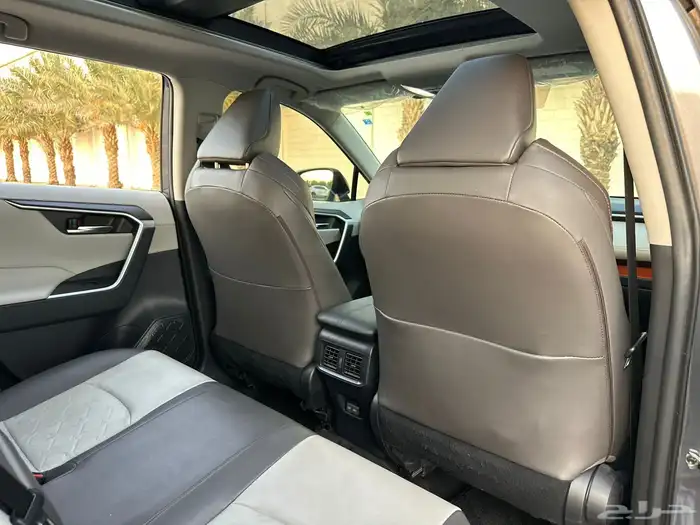 تويوتا راف فور ادفنشر 2024 شبه جديد بنزين 18