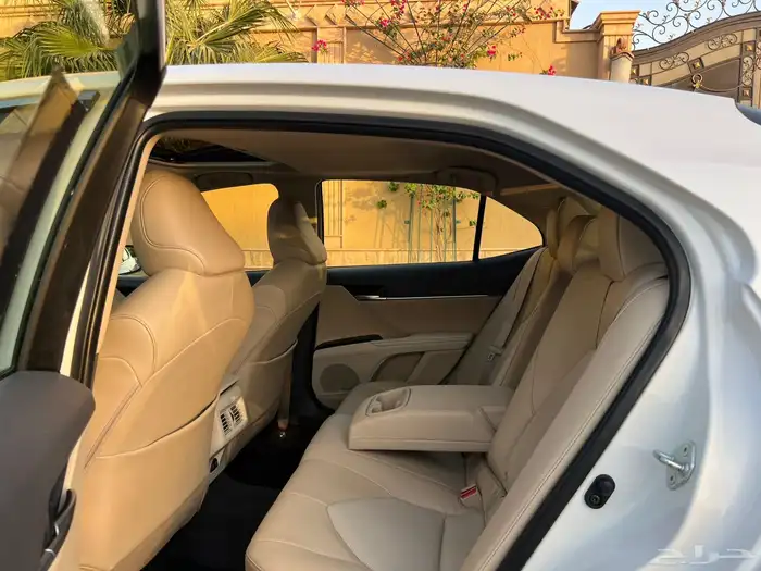 تويوتا. كامري 2022 20