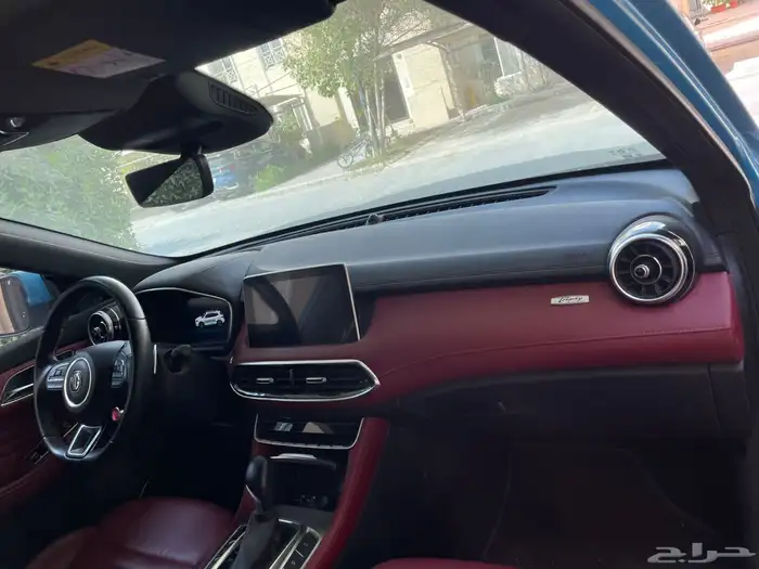 luxury Trophy MG HS low miles like new 2022 4