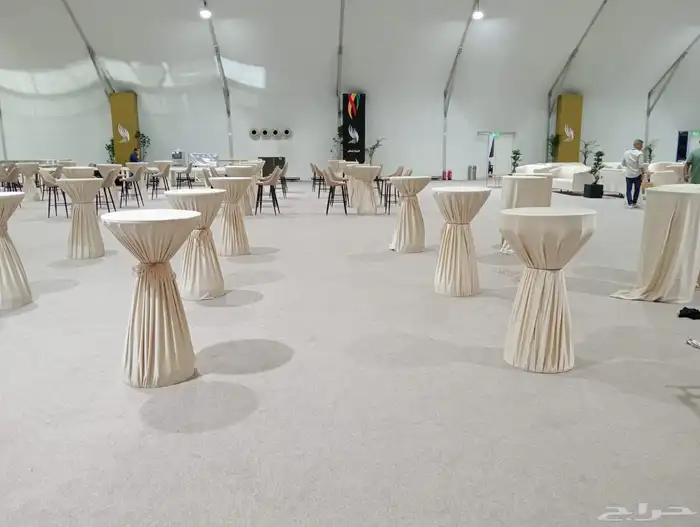 تاجير كنب مفرد وثلاثي تاجير طاولات كوكتيل تاجير كراسي سفرة 7