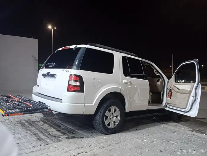 فورد اكسبلور موديل 2010 1