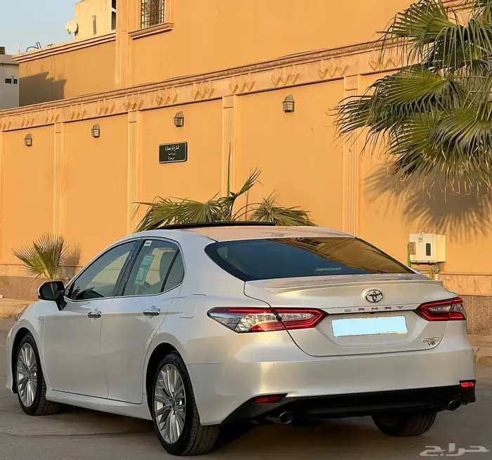 تويوتا. كامري 2022 8