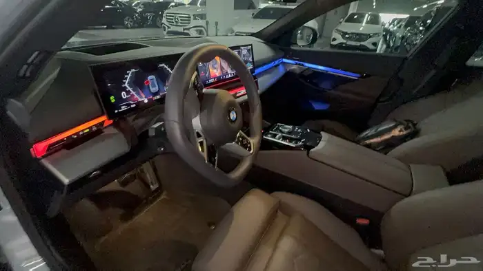 مملوكة لدى العصيمي قيد الشحن   BMW 520i m kit بلاك اديشن2025 5